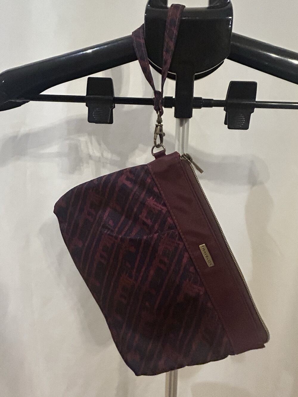 Travelon Anti-Theft RFID Burgundy Wristlet 7.5" x 10"